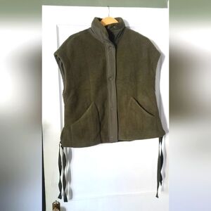 NWT-Olive Green Sleeveless Sherpa Jacket- Size XL